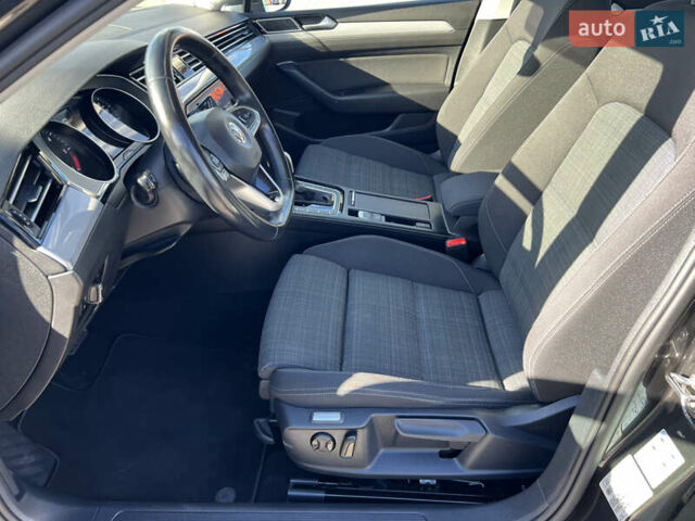 Коричневый Фольксваген Пассат, объемом двигателя 1.97 л и пробегом 228 тыс. км за 20291 $, фото 13 на Automoto.ua