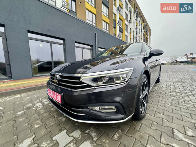 Коричневый Фольксваген Пассат, объемом двигателя 1.97 л и пробегом 186 тыс. км за 24500 $, фото 9 на Automoto.ua