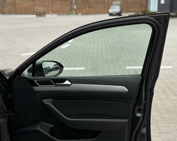 Коричневий Фольксваген Пассат, об'ємом двигуна 2 л та пробігом 205 тис. км за 17999 $, фото 33 на Automoto.ua