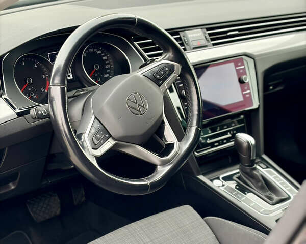 Коричневий Фольксваген Пассат, об'ємом двигуна 2 л та пробігом 205 тис. км за 17999 $, фото 28 на Automoto.ua