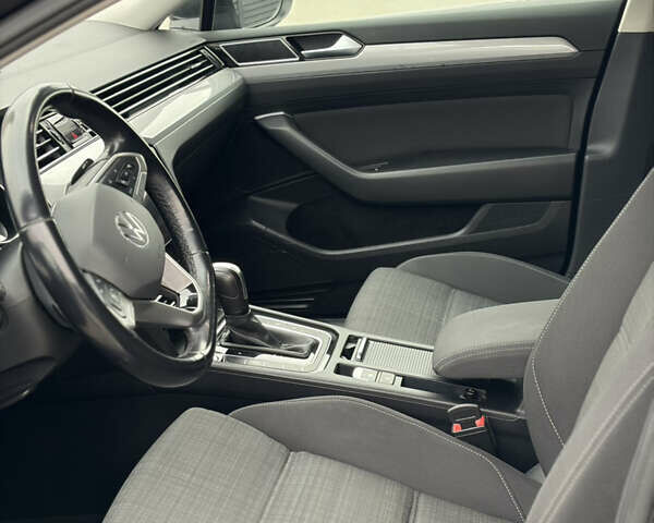 Коричневий Фольксваген Пассат, об'ємом двигуна 2 л та пробігом 205 тис. км за 17999 $, фото 24 на Automoto.ua