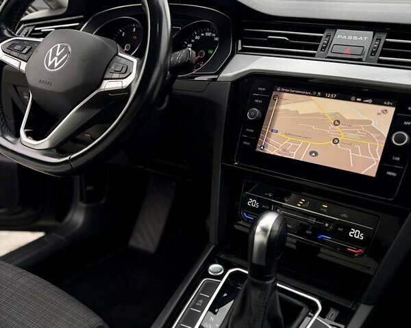 Коричневий Фольксваген Пассат, об'ємом двигуна 2 л та пробігом 205 тис. км за 17999 $, фото 25 на Automoto.ua