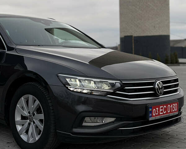 Коричневий Фольксваген Пассат, об'ємом двигуна 2 л та пробігом 205 тис. км за 17999 $, фото 5 на Automoto.ua