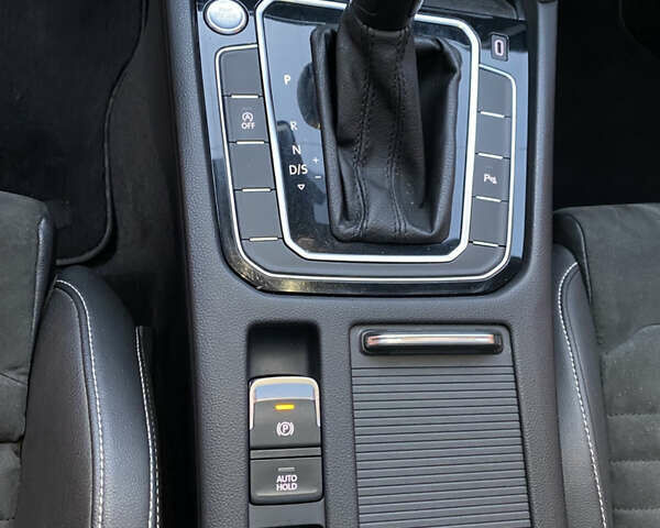 Коричневый Фольксваген Пассат, объемом двигателя 2 л и пробегом 187 тыс. км за 25900 $, фото 25 на Automoto.ua