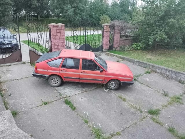Червоний Фольксваген Пассат, об'ємом двигуна 1.6 л та пробігом 2 тис. км за 1000 $, фото 5 на Automoto.ua