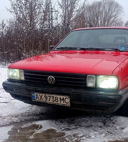 Червоний Фольксваген Пассат, об'ємом двигуна 1.6 л та пробігом 294 тис. км за 1200 $, фото 5 на Automoto.ua