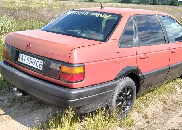 Червоний Фольксваген Пассат, об'ємом двигуна 1.9 л та пробігом 450 тис. км за 1784 $, фото 3 на Automoto.ua