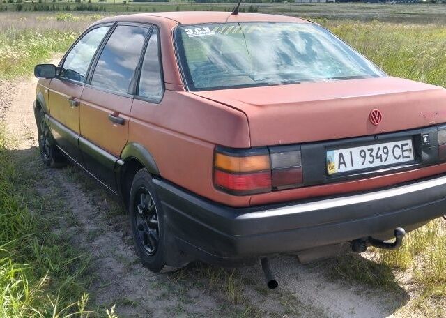 Червоний Фольксваген Пассат, об'ємом двигуна 1.9 л та пробігом 450 тис. км за 1784 $, фото 2 на Automoto.ua