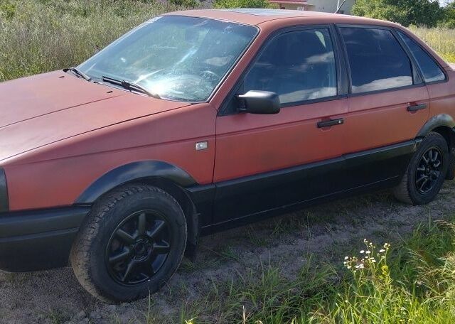 Червоний Фольксваген Пассат, об'ємом двигуна 1.9 л та пробігом 450 тис. км за 1784 $, фото 4 на Automoto.ua