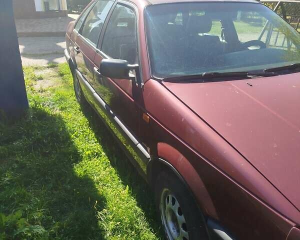 Червоний Фольксваген Пассат, об'ємом двигуна 1.8 л та пробігом 30 тис. км за 1200 $, фото 2 на Automoto.ua