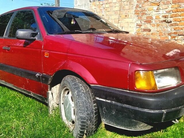 Красный Фольксваген Пассат, объемом двигателя 1.8 л и пробегом 293 тыс. км за 1100 $, фото 8 на Automoto.ua