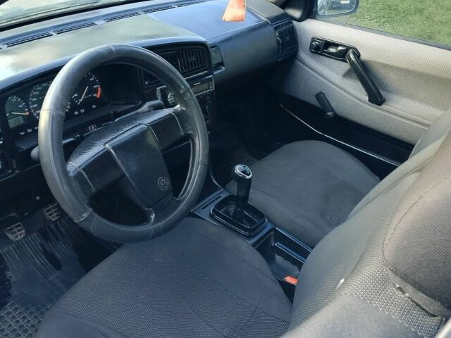 Красный Фольксваген Пассат, объемом двигателя 1.8 л и пробегом 360 тыс. км за 1200 $, фото 7 на Automoto.ua