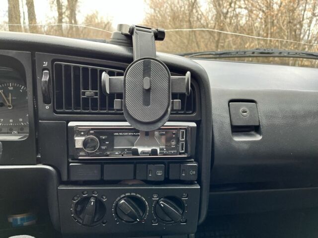 Червоний Фольксваген Пассат, об'ємом двигуна 1.8 л та пробігом 385 тис. км за 2700 $, фото 21 на Automoto.ua