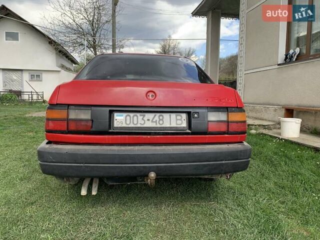 Красный Фольксваген Пассат, объемом двигателя 1.8 л и пробегом 100 тыс. км за 1450 $, фото 3 на Automoto.ua