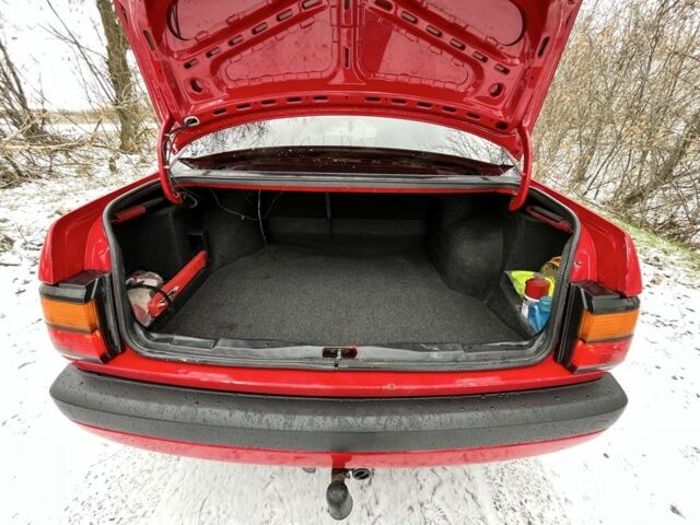 Червоний Фольксваген Пассат, об'ємом двигуна 1.8 л та пробігом 385 тис. км за 2700 $, фото 19 на Automoto.ua