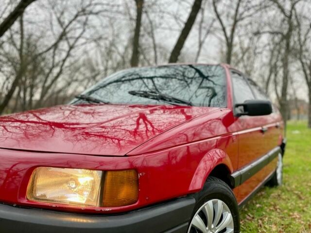 Красный Фольксваген Пассат, объемом двигателя 1.8 л и пробегом 9 тыс. км за 1600 $, фото 11 на Automoto.ua