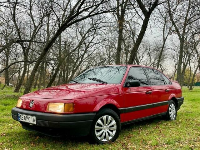 Красный Фольксваген Пассат, объемом двигателя 1.8 л и пробегом 9 тыс. км за 1600 $, фото 5 на Automoto.ua