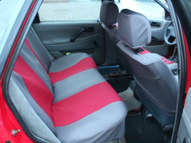 Червоний Фольксваген Пассат, об'ємом двигуна 1.8 л та пробігом 325 тис. км за 1275 $, фото 8 на Automoto.ua