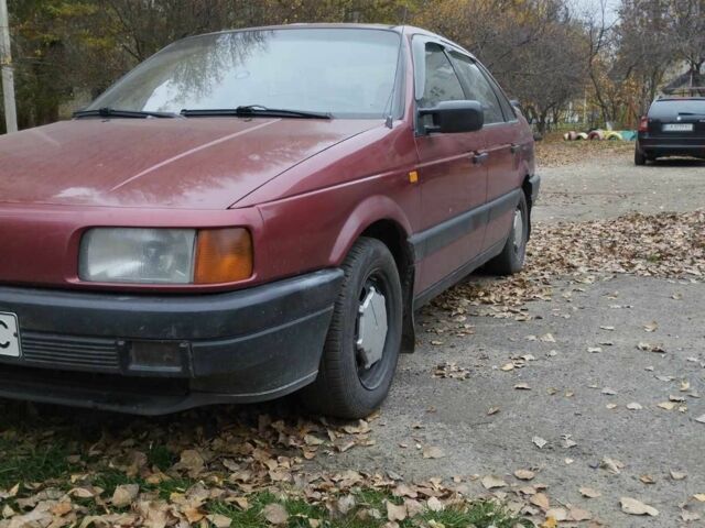 Красный Фольксваген Пассат, объемом двигателя 1 л и пробегом 1 тыс. км за 1550 $, фото 5 на Automoto.ua