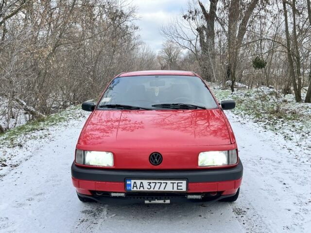 Червоний Фольксваген Пассат, об'ємом двигуна 1.8 л та пробігом 385 тис. км за 2700 $, фото 22 на Automoto.ua