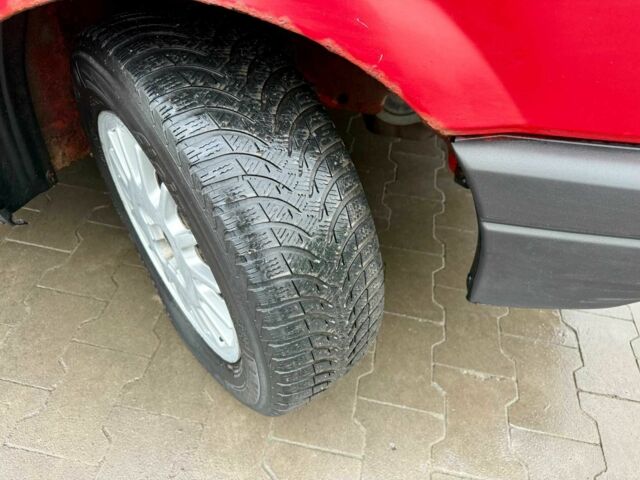 Красный Фольксваген Пассат, объемом двигателя 1.6 л и пробегом 380 тыс. км за 1000 $, фото 8 на Automoto.ua