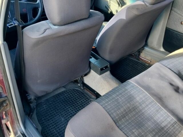 Красный Фольксваген Пассат, объемом двигателя 2 л и пробегом 32 тыс. км за 1600 $, фото 4 на Automoto.ua