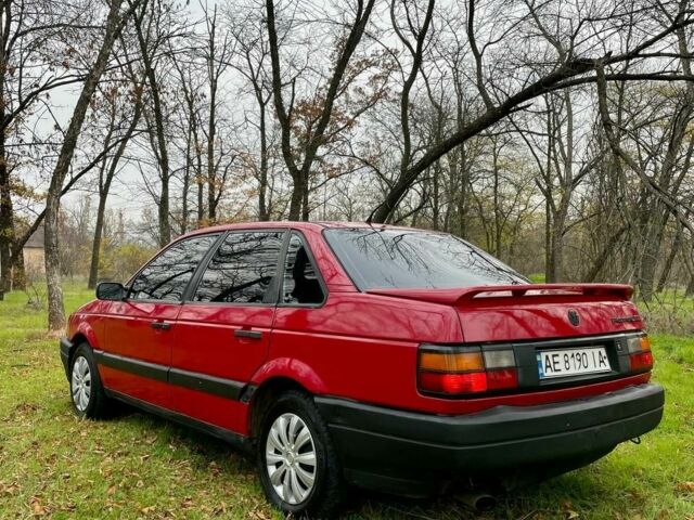 Красный Фольксваген Пассат, объемом двигателя 1.8 л и пробегом 9 тыс. км за 1600 $, фото 2 на Automoto.ua