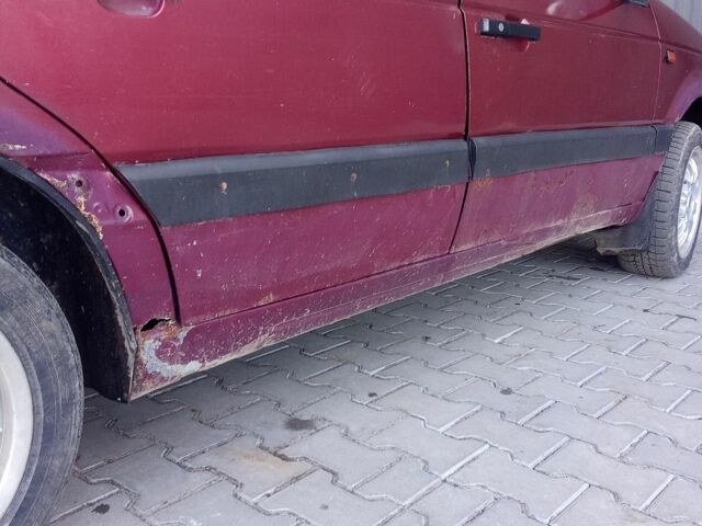 Красный Фольксваген Пассат, объемом двигателя 1.8 л и пробегом 463 тыс. км за 1200 $, фото 1 на Automoto.ua