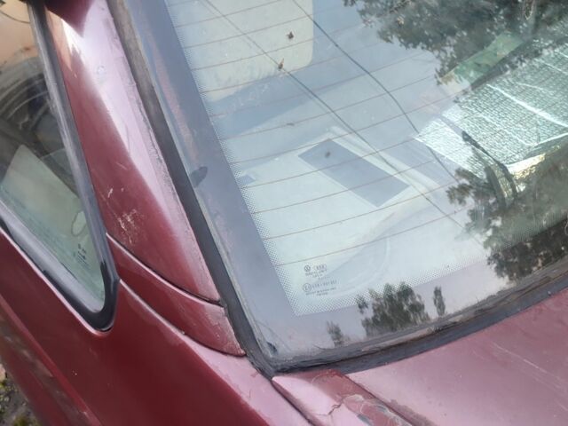 Красный Фольксваген Пассат, объемом двигателя 1.8 л и пробегом 313 тыс. км за 593 $, фото 3 на Automoto.ua