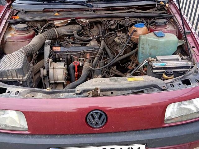 Червоний Фольксваген Пассат, об'ємом двигуна 1.8 л та пробігом 0 тис. км за 1500 $, фото 6 на Automoto.ua