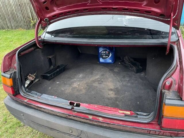 Красный Фольксваген Пассат, объемом двигателя 1.8 л и пробегом 400 тыс. км за 1418 $, фото 15 на Automoto.ua