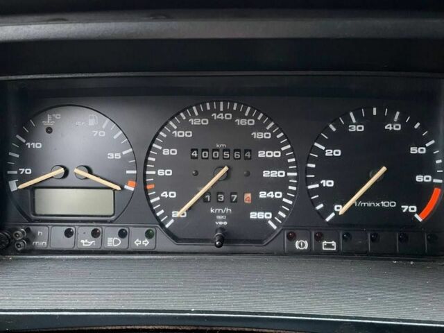 Красный Фольксваген Пассат, объемом двигателя 1.8 л и пробегом 400 тыс. км за 1418 $, фото 9 на Automoto.ua