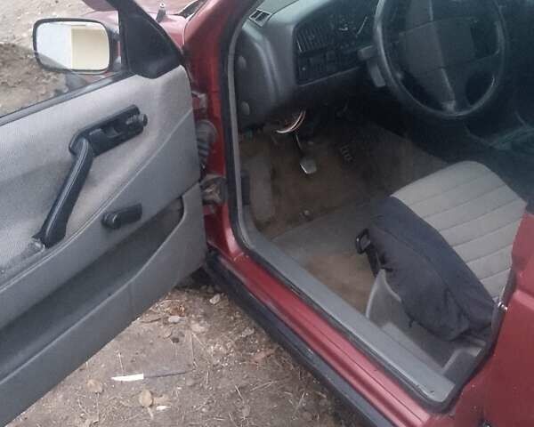 Червоний Фольксваген Пассат, об'ємом двигуна 1.78 л та пробігом 530 тис. км за 1500 $, фото 9 на Automoto.ua