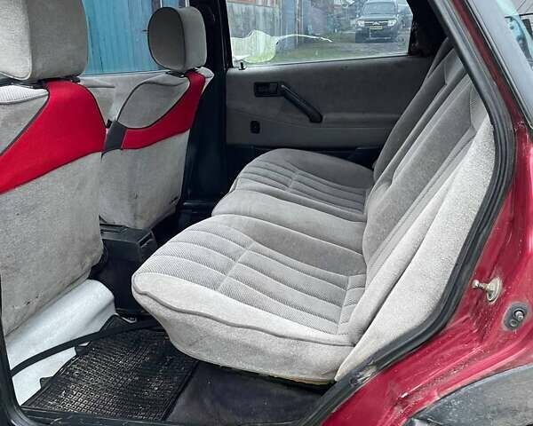 Красный Фольксваген Пассат, объемом двигателя 1.8 л и пробегом 400 тыс. км за 1414 $, фото 9 на Automoto.ua