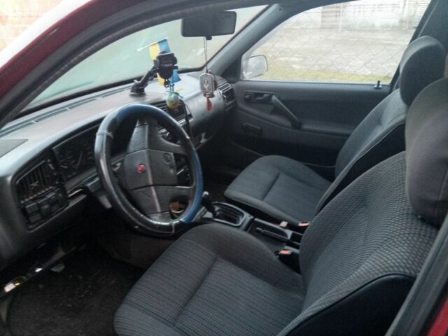 Красный Фольксваген Пассат, объемом двигателя 7 л и пробегом 500 тыс. км за 750 $, фото 2 на Automoto.ua