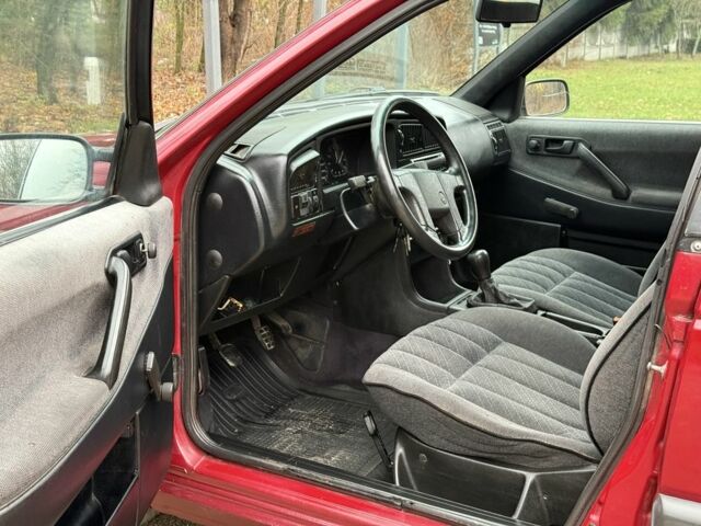 Красный Фольксваген Пассат, объемом двигателя 1.8 л и пробегом 1 тыс. км за 1650 $, фото 13 на Automoto.ua