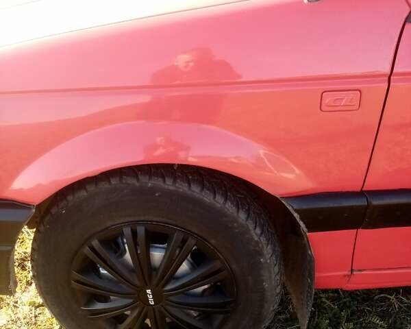 Красный Фольксваген Пассат, объемом двигателя 1.78 л и пробегом 350 тыс. км за 1600 $, фото 4 на Automoto.ua