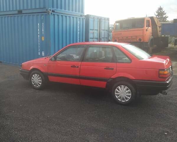 Червоний Фольксваген Пассат, об'ємом двигуна 1.78 л та пробігом 111 тис. км за 2100 $, фото 3 на Automoto.ua