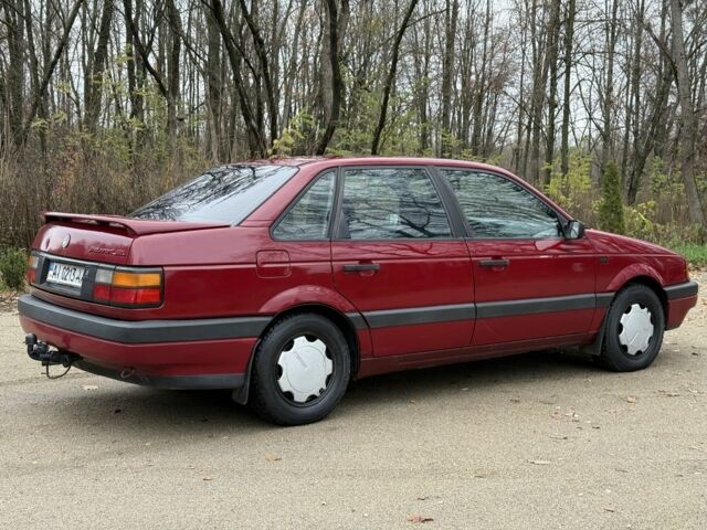 Красный Фольксваген Пассат, объемом двигателя 1.8 л и пробегом 1 тыс. км за 1650 $, фото 7 на Automoto.ua