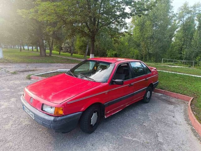 Красный Фольксваген Пассат, объемом двигателя 1.8 л и пробегом 1000 тыс. км за 1500 $, фото 4 на Automoto.ua