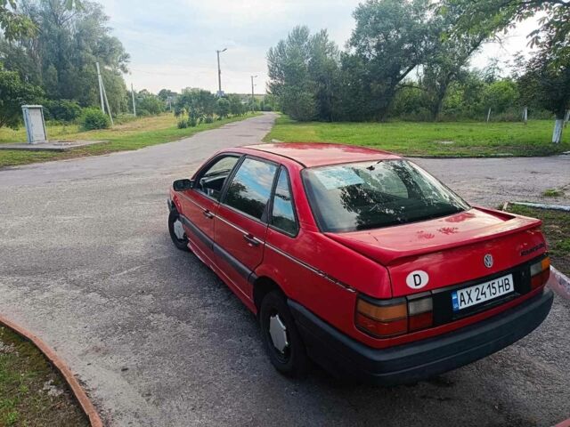 Красный Фольксваген Пассат, объемом двигателя 1.8 л и пробегом 1000 тыс. км за 1500 $, фото 5 на Automoto.ua