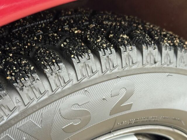 Красный Фольксваген Пассат, объемом двигателя 1.8 л и пробегом 1 тыс. км за 1650 $, фото 16 на Automoto.ua