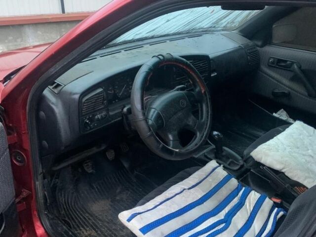 Красный Фольксваген Пассат, объемом двигателя 1.9 л и пробегом 300 тыс. км за 1850 $, фото 4 на Automoto.ua