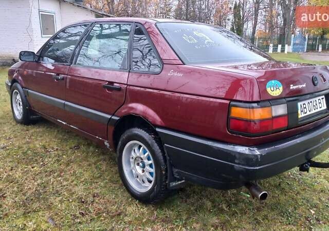 Красный Фольксваген Пассат, объемом двигателя 1.8 л и пробегом 526 тыс. км за 1450 $, фото 6 на Automoto.ua