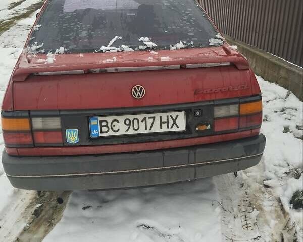 Красный Фольксваген Пассат, объемом двигателя 1.8 л и пробегом 400 тыс. км за 1100 $, фото 4 на Automoto.ua