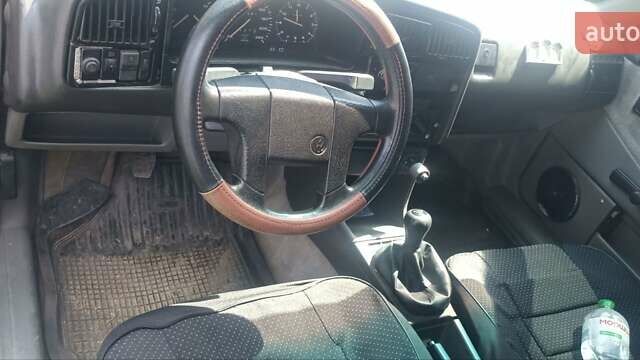 Червоний Фольксваген Пассат, об'ємом двигуна 1.8 л та пробігом 100 тис. км за 1200 $, фото 4 на Automoto.ua