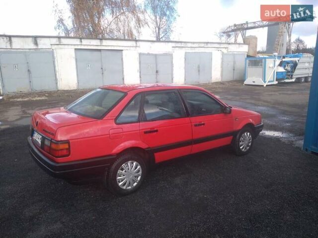 Червоний Фольксваген Пассат, об'ємом двигуна 1.78 л та пробігом 111 тис. км за 2100 $, фото 2 на Automoto.ua