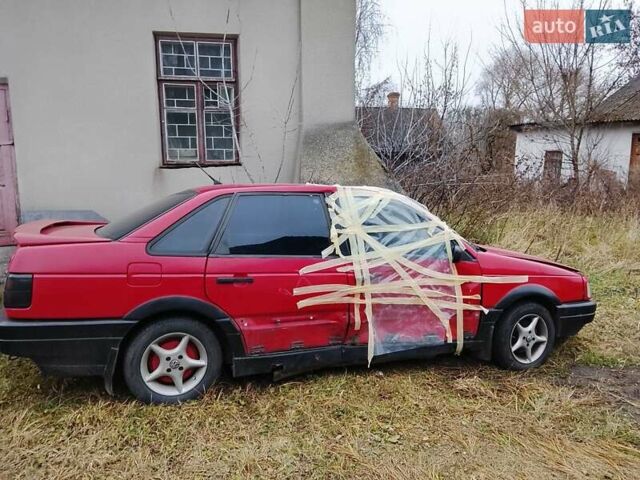 Красный Фольксваген Пассат, объемом двигателя 1.8 л и пробегом 640 тыс. км за 900 $, фото 9 на Automoto.ua
