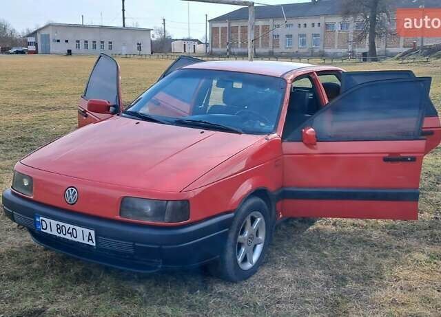 Красный Фольксваген Пассат, объемом двигателя 1.98 л и пробегом 380 тыс. км за 2500 $, фото 5 на Automoto.ua