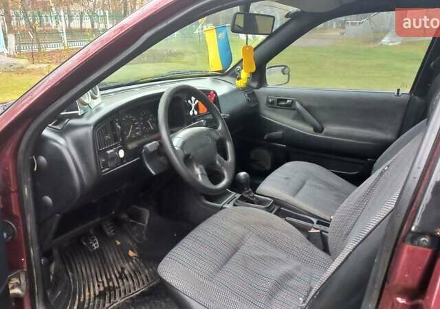 Красный Фольксваген Пассат, объемом двигателя 1.8 л и пробегом 526 тыс. км за 1450 $, фото 2 на Automoto.ua